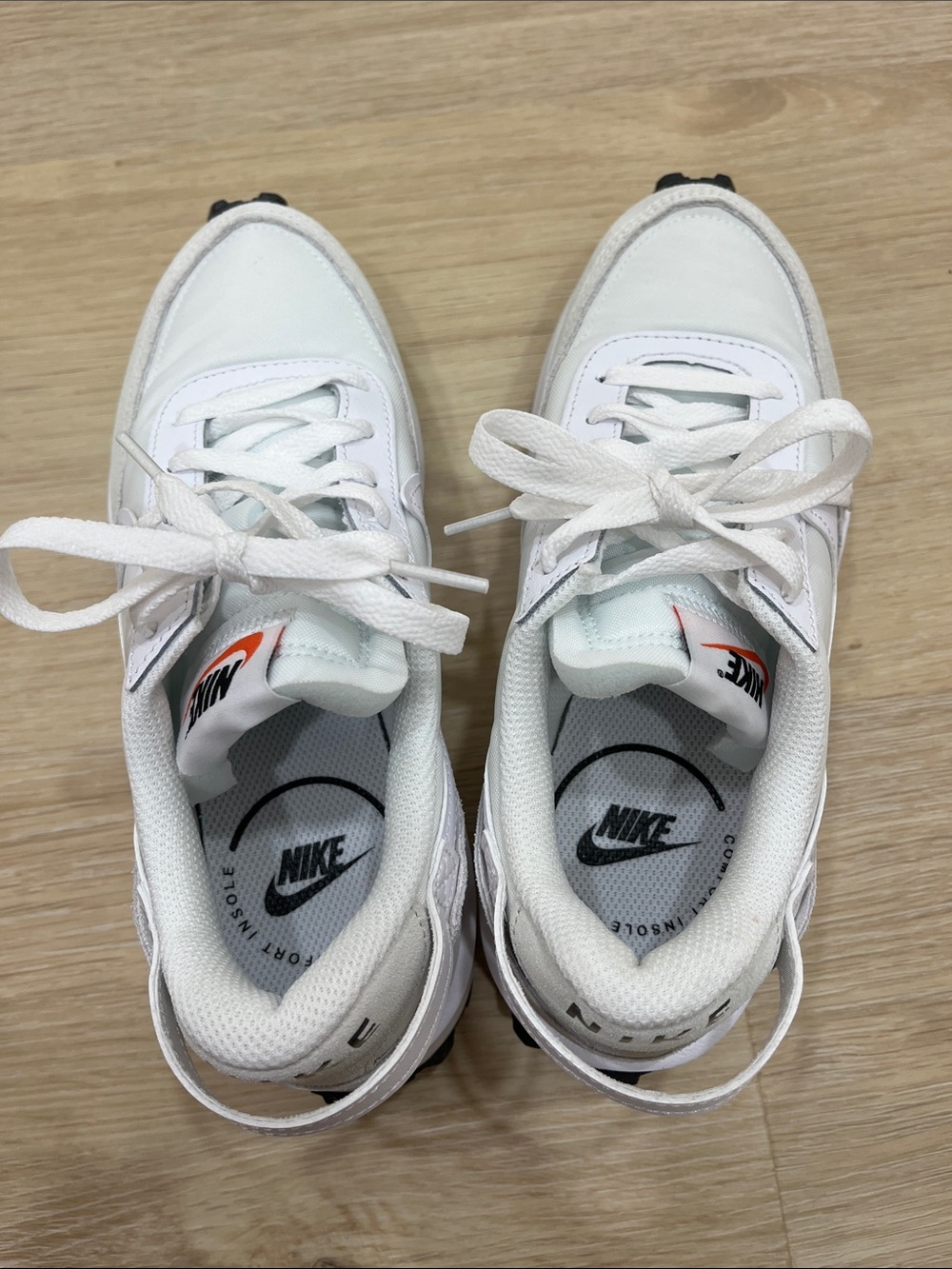 Nike Women’s Waffle Debut - Picture 7 of 7